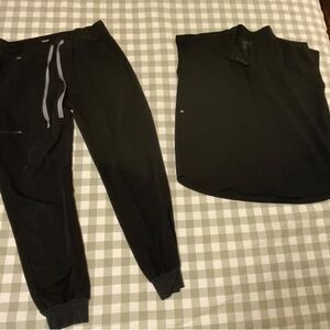 Figs Black Scrub Set